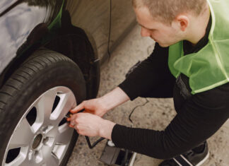 Aplikácia AutoMobil pomôže s kontrolou tlaku v pneumatikách