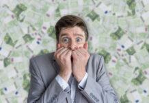 Strašiak menom kmeň!